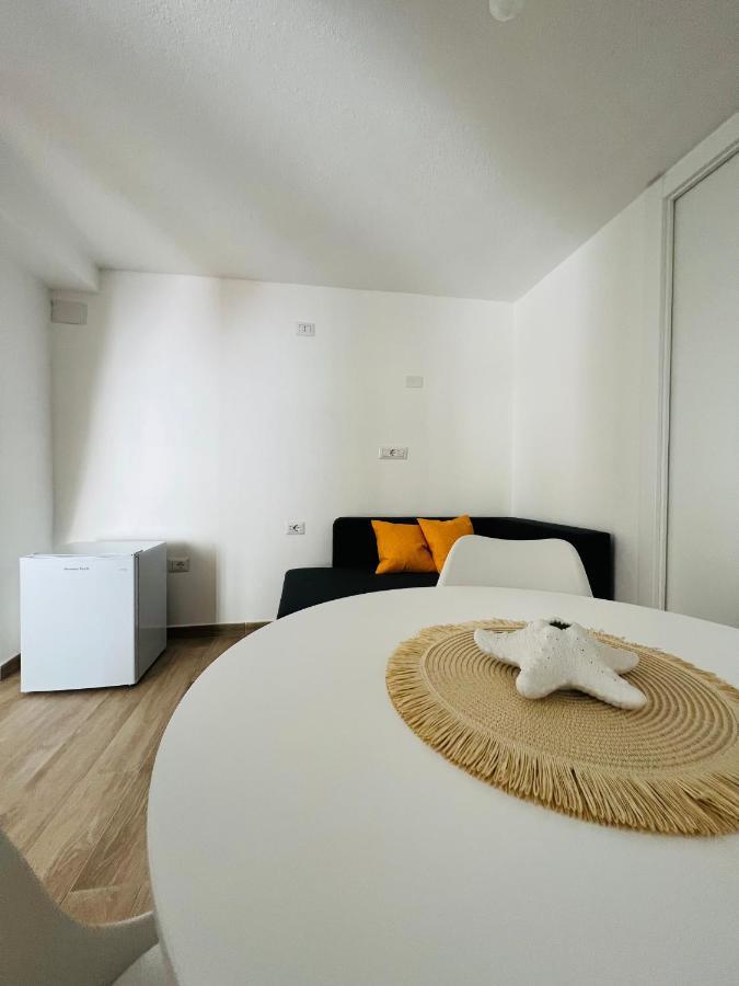 Via Giardini Rooms Villasimius Esterno foto